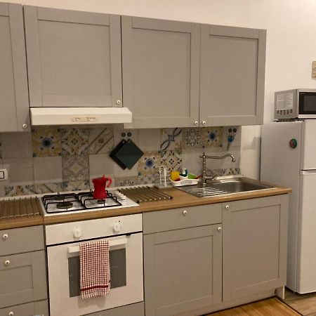 那不勒斯Casa Gaia A Due Passi Dal Duomo公寓 外观 照片